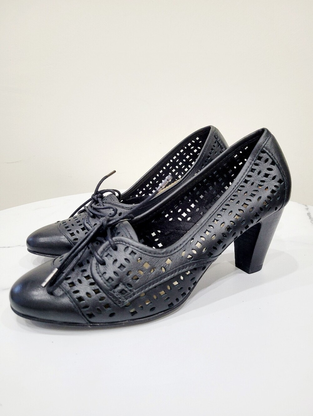 Y2K Hush Puppies Black Leather Heels Shoes Size: 7US